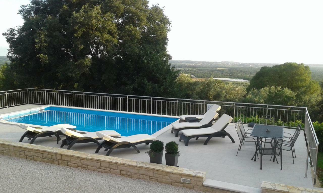 Villa Kuca Legovic Kaštelir Exterior foto